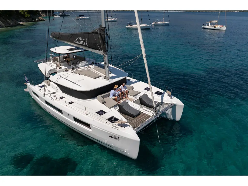 ARANEL (VIP EQUIPPED, Generator, Air-condition, Watermaker, tenderlift / bating platform, 2 SUP)