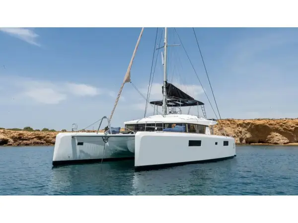 Royal Hearts (A/C - Generator - Refit 2024)