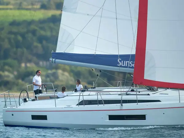 Sunsail 42