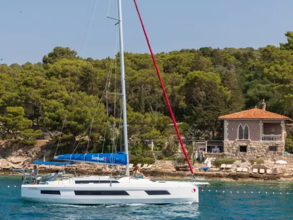 Sunsail 44.4