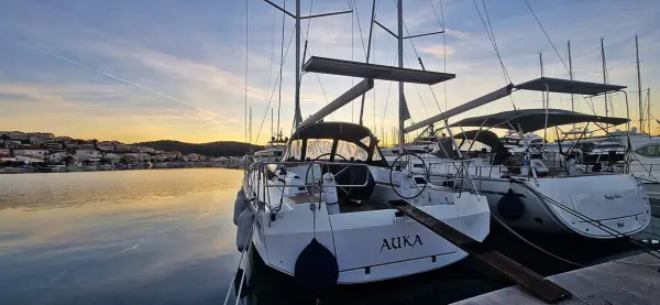 Auka