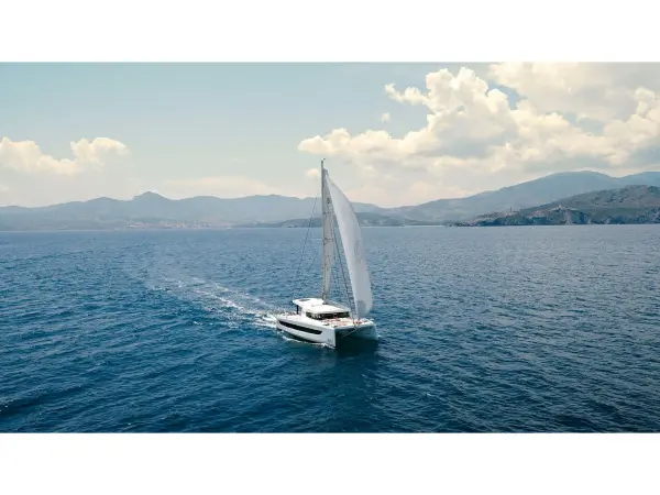 San Lorenzo - A/C, Generator, Water maker